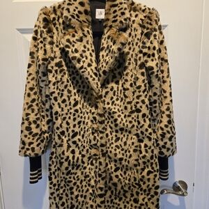 Cabi Josephine Lepoard Fux Fur Coat #3727 Removable Cuffs NWOT Sz S